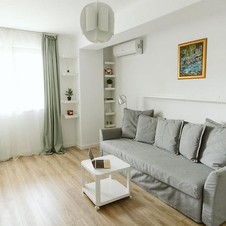 Pure Apartment Bukares Bagian luar foto