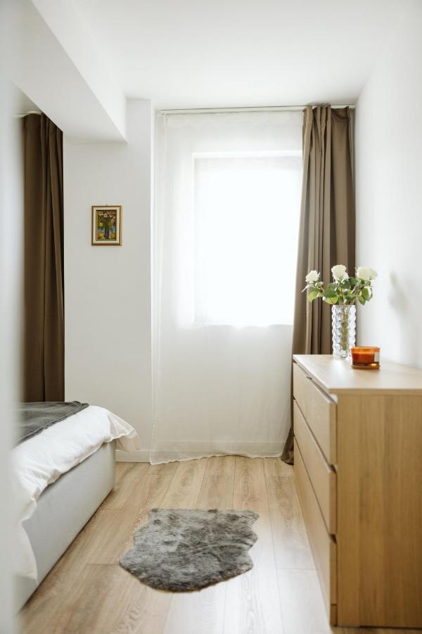 Pure Apartment Bukares Bagian luar foto
