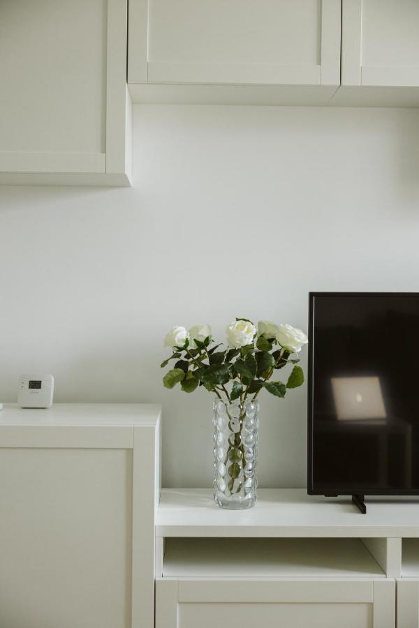 Pure Apartment Bukares Bagian luar foto