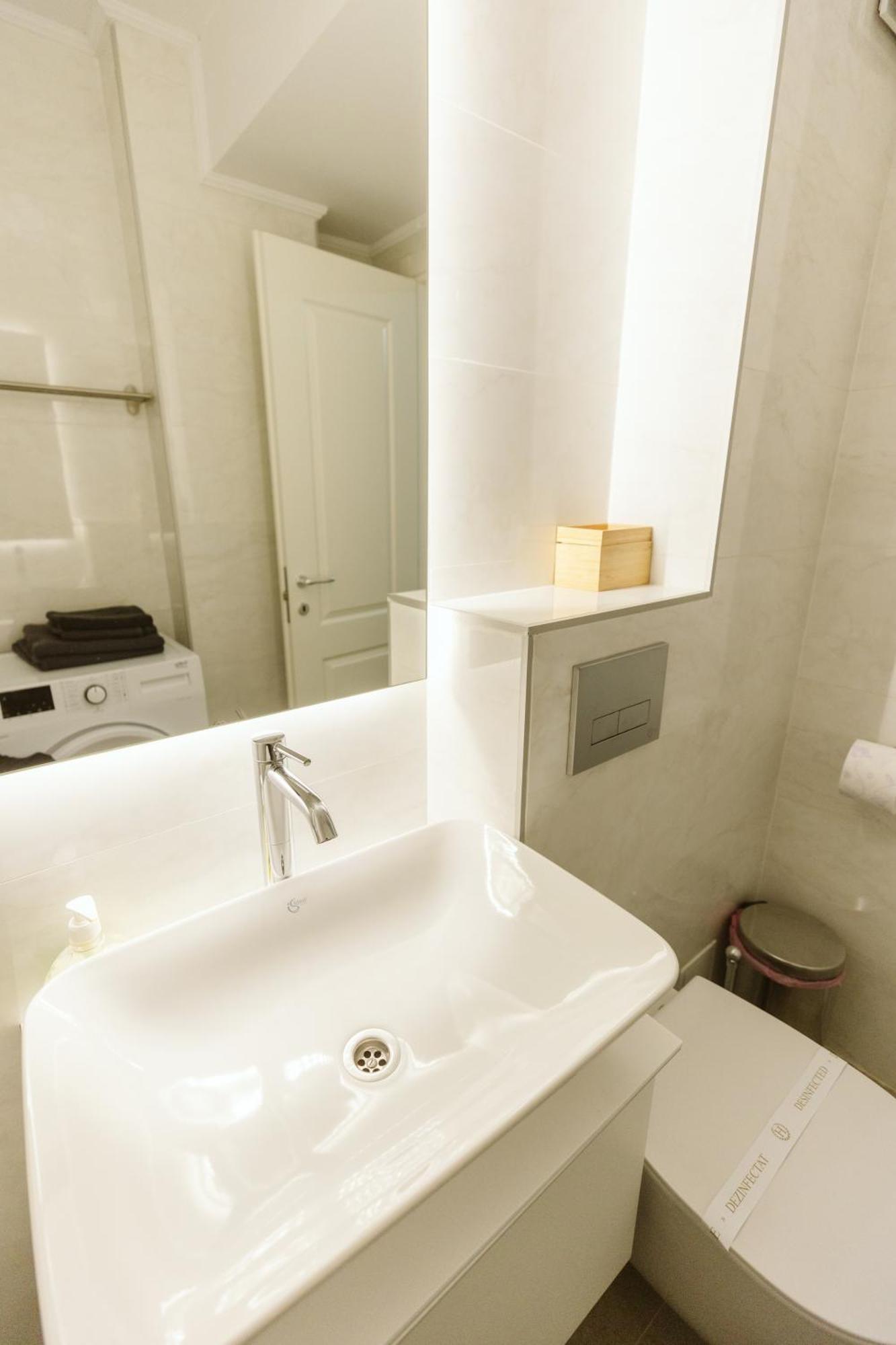 Pure Apartment Bukares Bagian luar foto